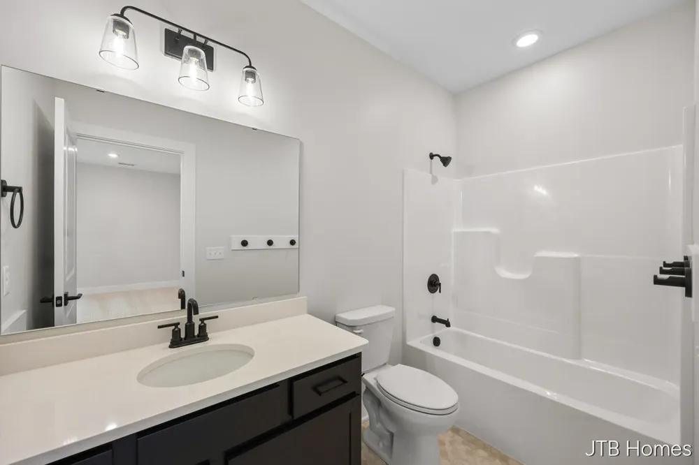 5888 Valley Point Drive SE Caledonia, MI 49316