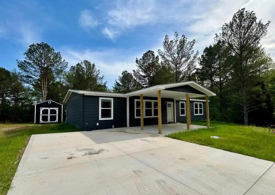 200 Sable Road Spring City, TN 37381