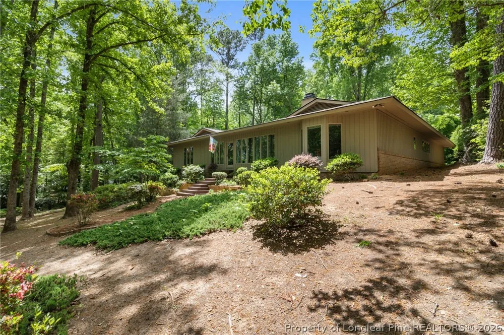 209 Lakeview Drive Sanford, NC 27322