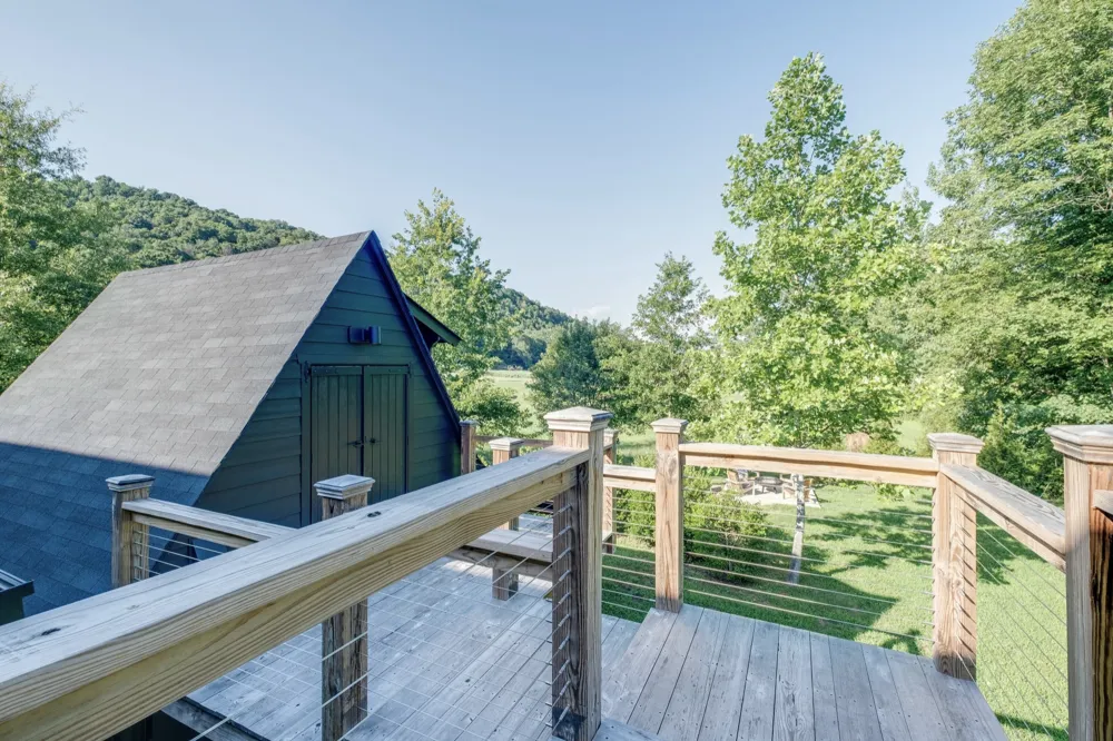 84 Judd Ln Lancaster, TN 38569