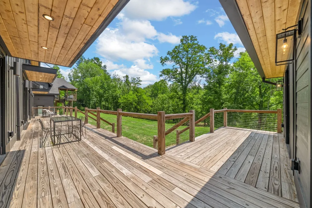 84 Judd Ln Lancaster, TN 38569