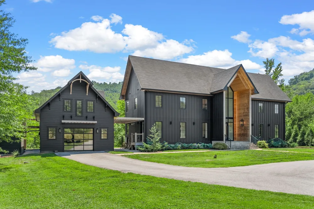 84 Judd Ln Lancaster, TN 38569