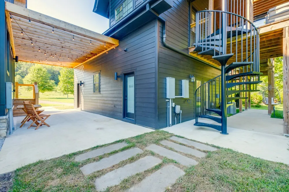84 Judd Ln Lancaster, TN 38569