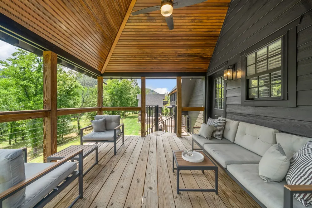 84 Judd Ln Lancaster, TN 38569