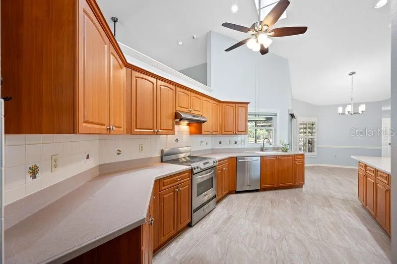 5321 GARDENS DR Sarasota, FL 34243