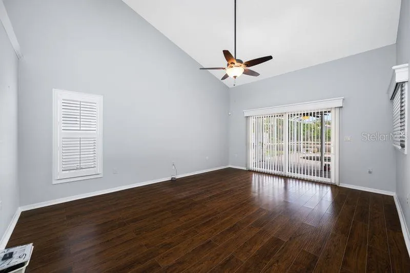 5321 GARDENS DR Sarasota, FL 34243