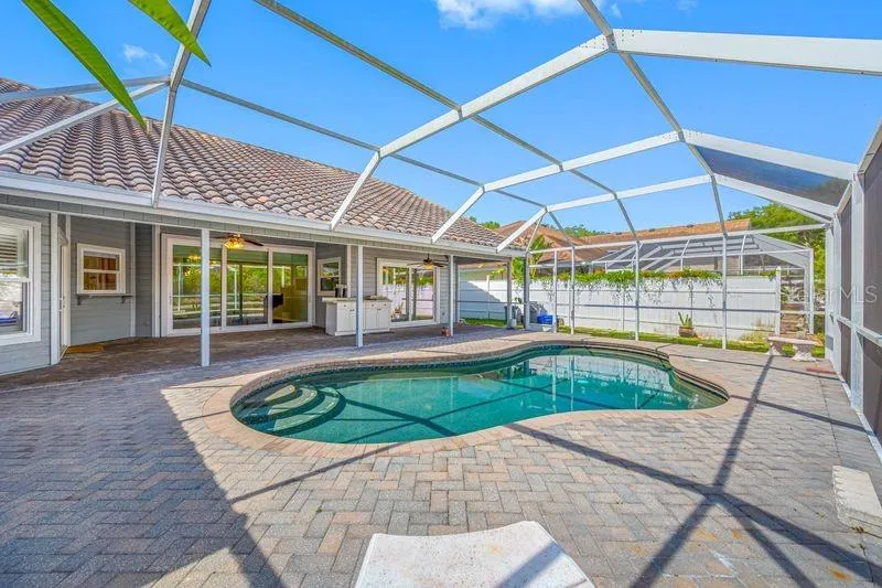 5321 GARDENS DR Sarasota, FL 34243