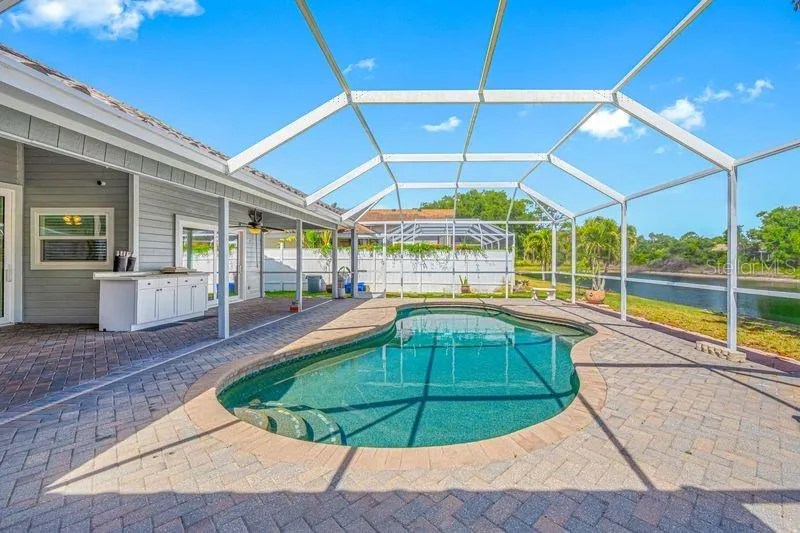 5321 GARDENS DR Sarasota, FL 34243