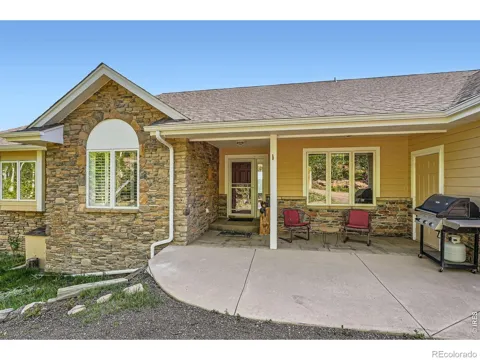 557 Highpoint Circle