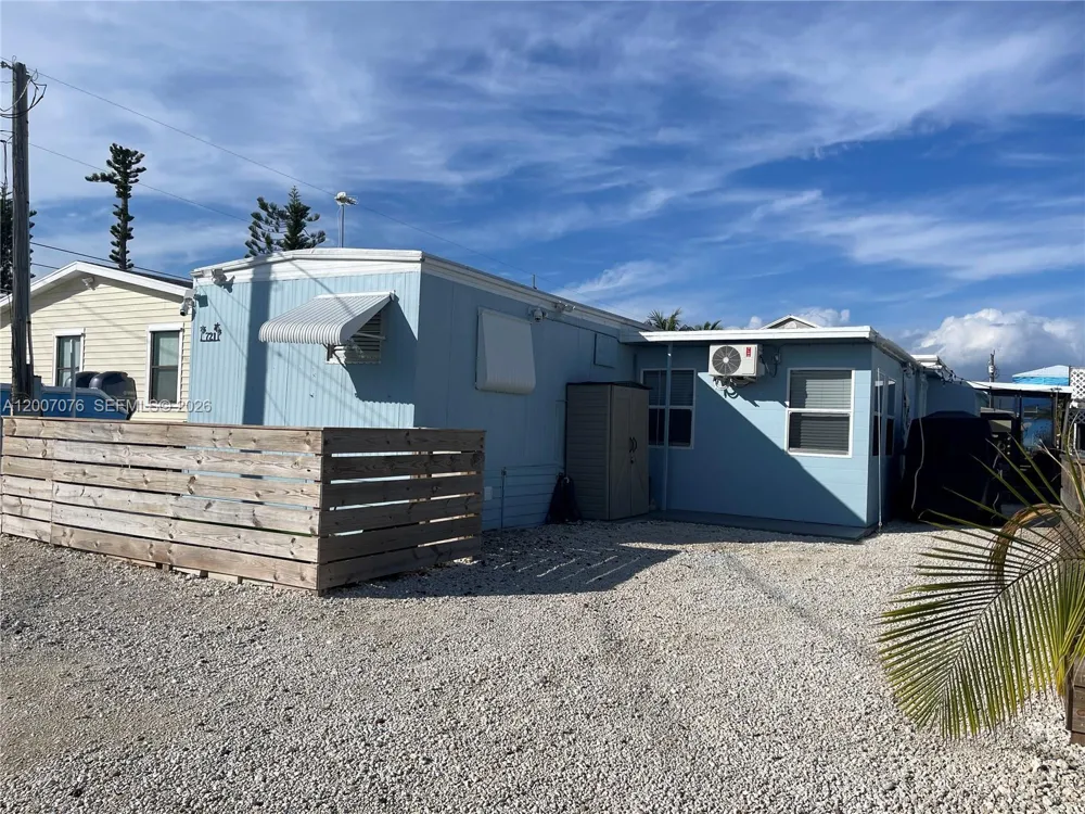 721 Garden State Ln Key Largo, FL 33037