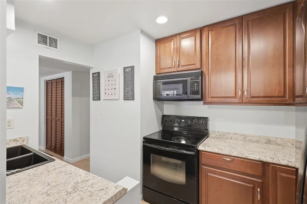 140 ORCHID WOODS COURT #13B Deltona, FL 32725