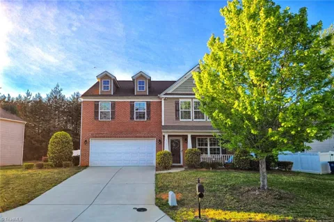 1511 Weatherend Drive