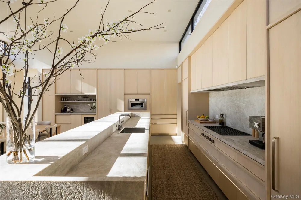 11 Sunnyside Avenue Shelter Island, NY 11964