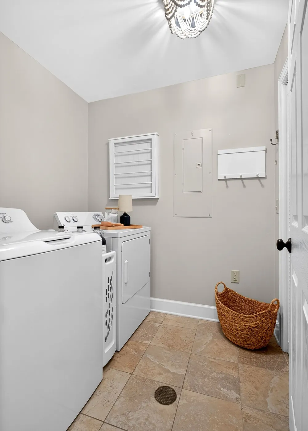 7100 Dale Ridge Rd #B-1 Lancaster, TN 38569