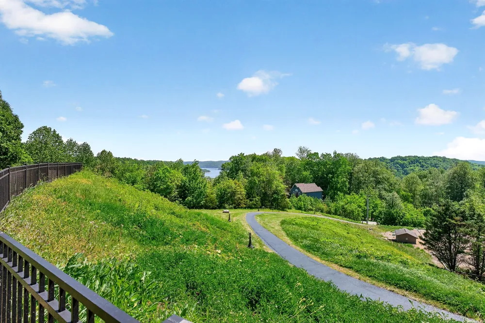 7100 Dale Ridge Rd #B-1 Lancaster, TN 38569
