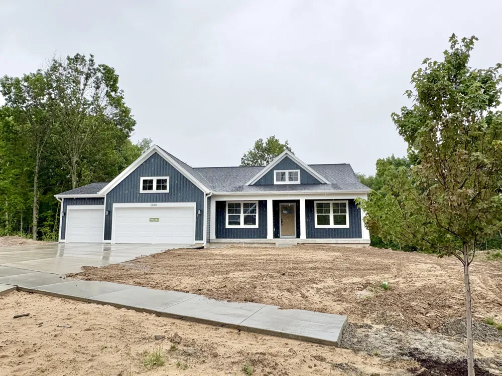 5888 Valley Point Drive SE Caledonia Township, MI 49316
