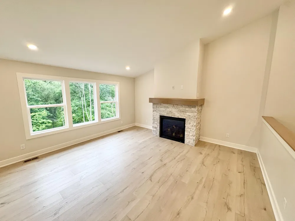 5888 Valley Point Drive SE Caledonia Township, MI 49316