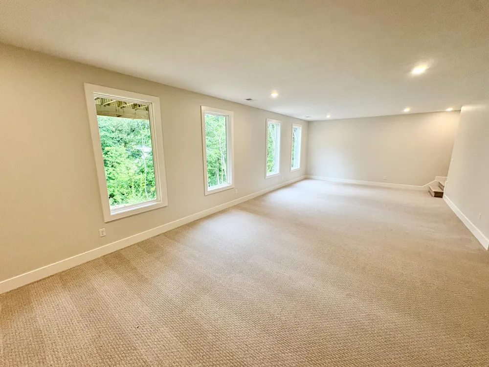 5888 Valley Point Drive SE Caledonia Township, MI 49316