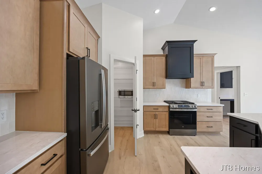 5888 Valley Point Drive SE Caledonia Township, MI 49316