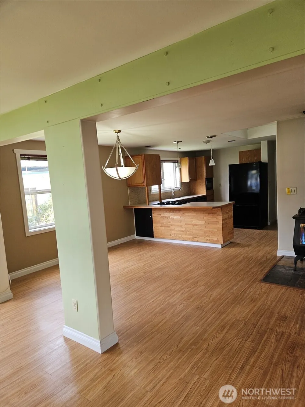 20 E Sunny Sands Road Cathlamet, WA 98612