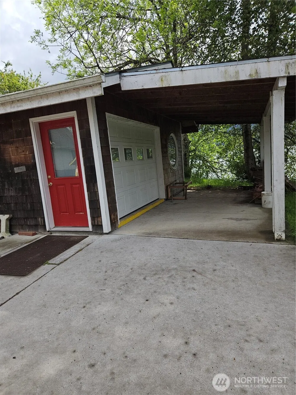 20 E Sunny Sands Road Cathlamet, WA 98612