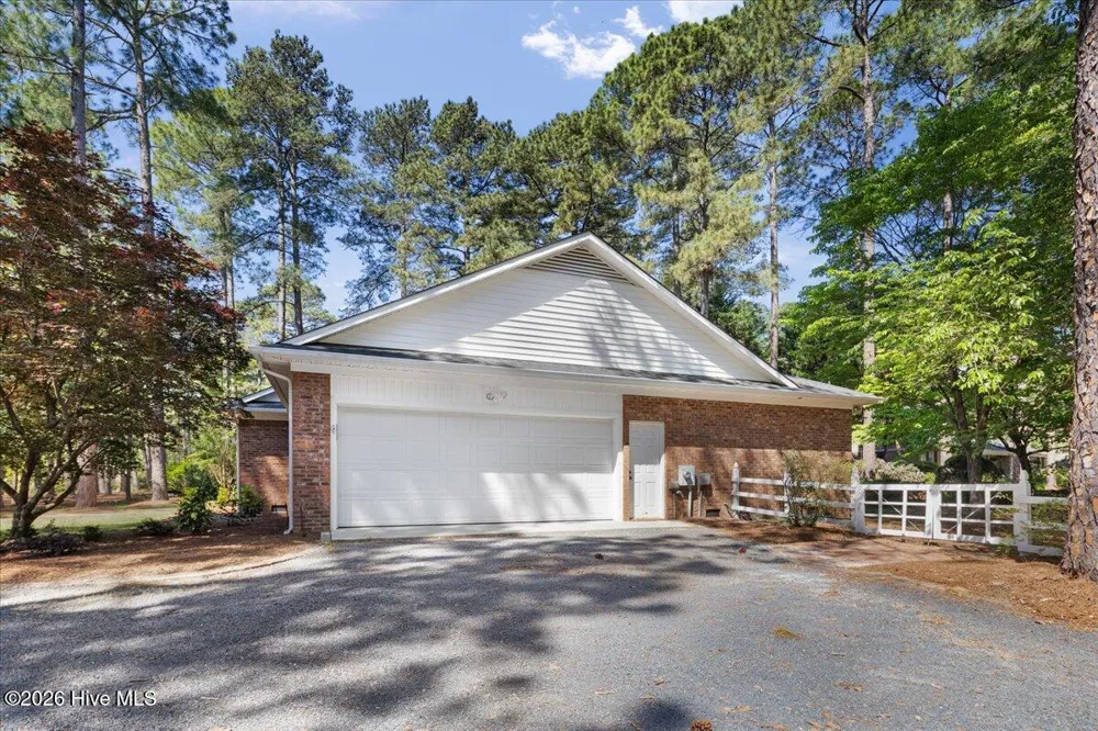 30 Birdie Drive Whispering Pines, NC 28327