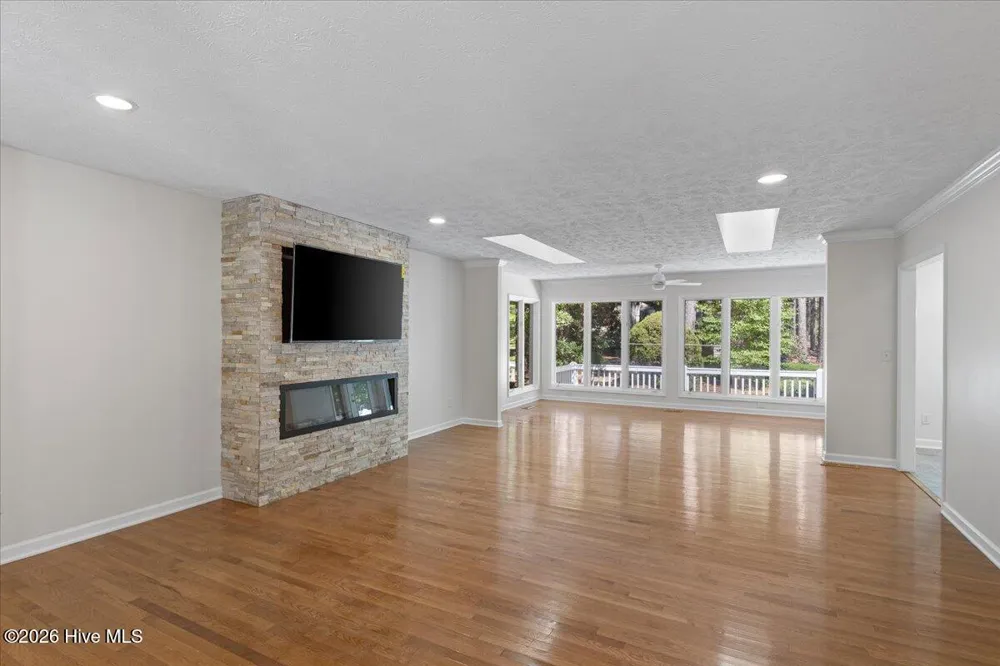 30 Birdie Drive Whispering Pines, NC 28327