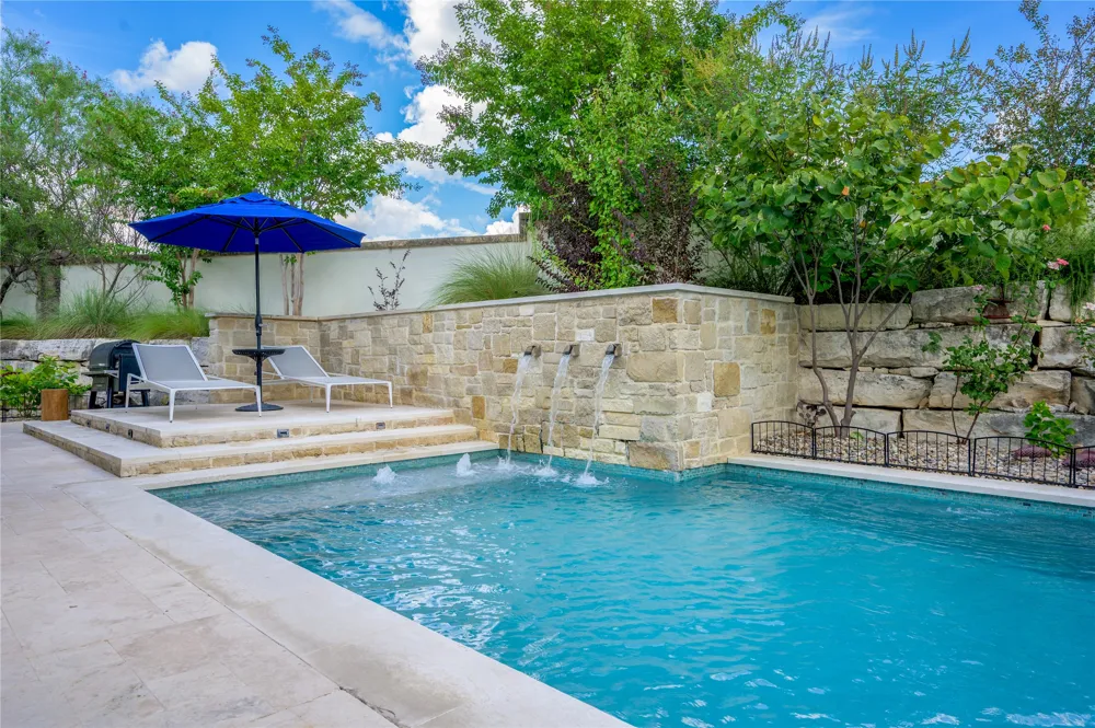 109 Bella Colinas Drive Austin, TX 78738