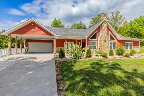 3 Leatherwood Drive