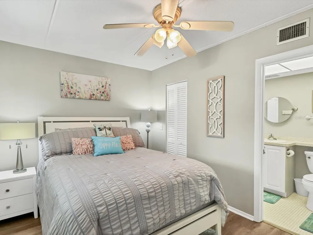 708 TAMIAMI TRAIL S #105 Venice, FL 34285