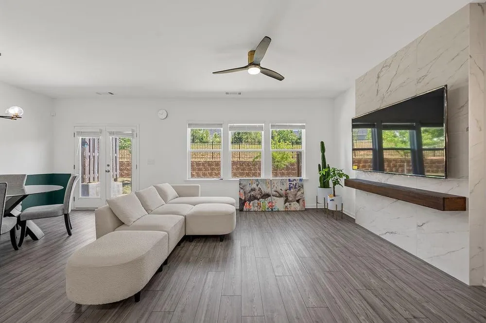 922 Edwin Lane Sugar Hill, GA 30518