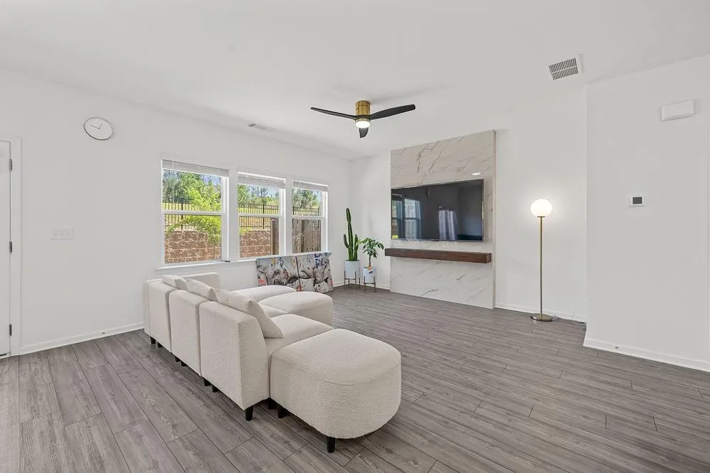922 Edwin Lane Sugar Hill, GA 30518