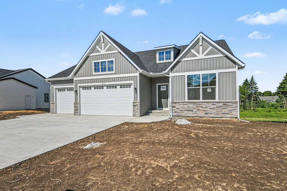 7681 Clementine Avenue Byron Center, MI 49315