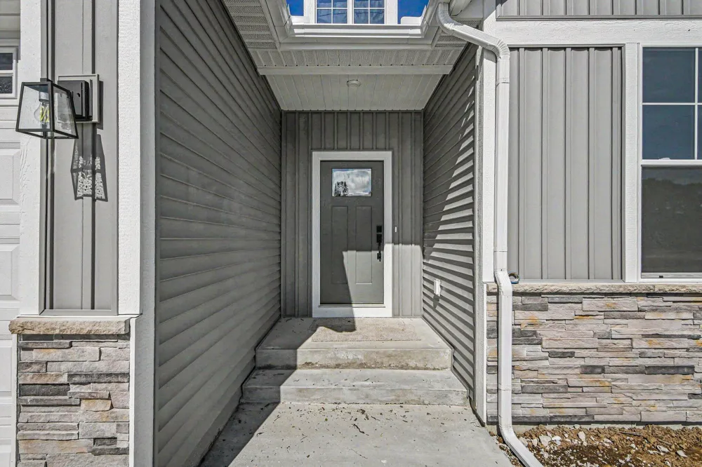 7681 Clementine Avenue Byron Center, MI 49315