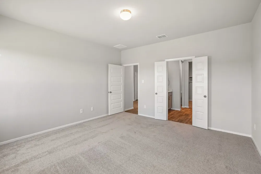 5520 Sacra Cove Austin, TX 78747