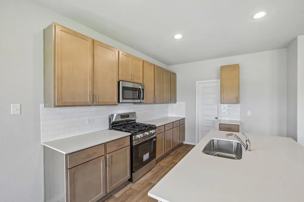 5520 Sacra Cove Austin, TX 78747