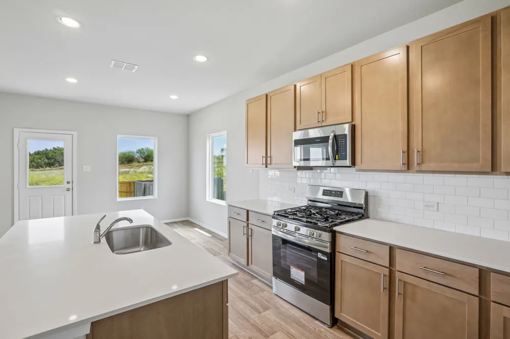 5520 Sacra Cove Austin, TX 78747