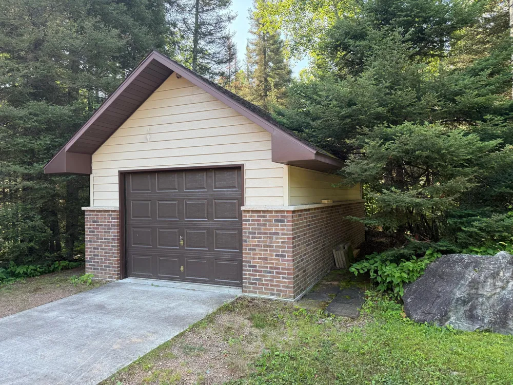 8124 Virginia Ely Rd. Babbitt, MN 55706
