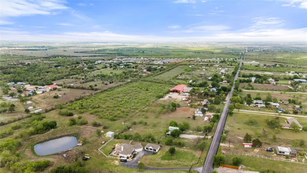 8802 Evelyn Road Buda, TX 78610