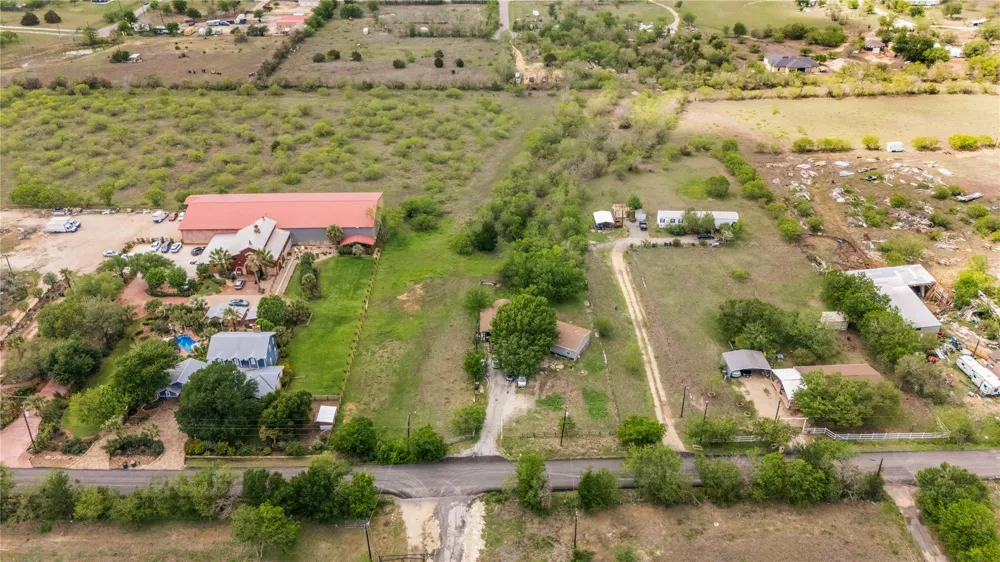 8802 Evelyn Road Buda, TX 78610