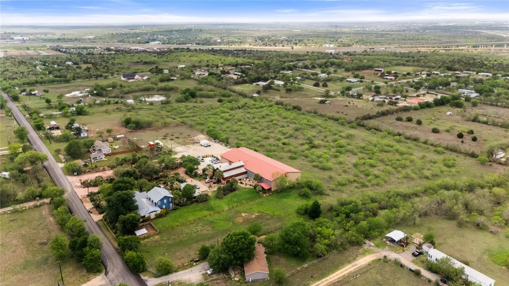 8802 Evelyn Road Buda, TX 78610