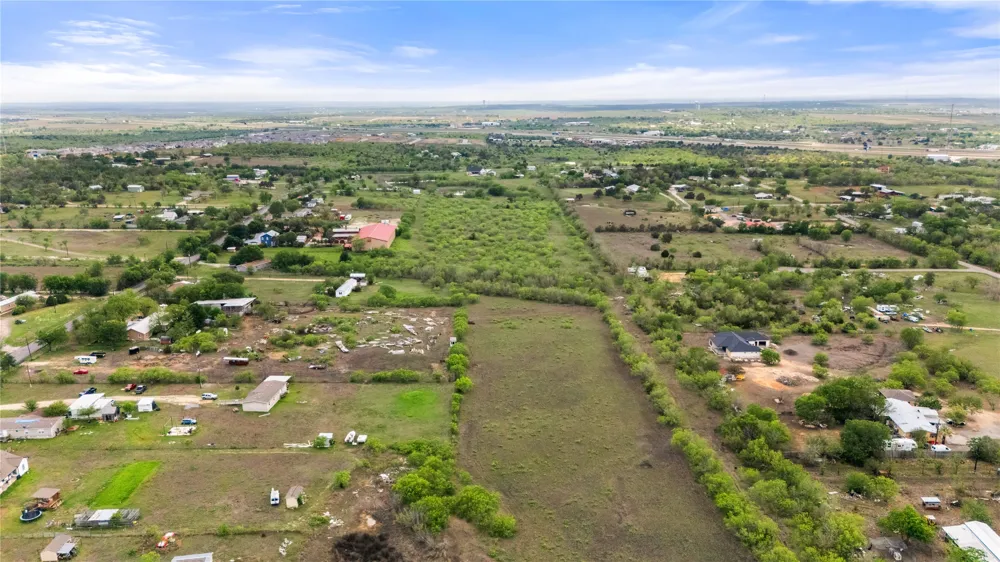 8802 Evelyn Road Buda, TX 78610