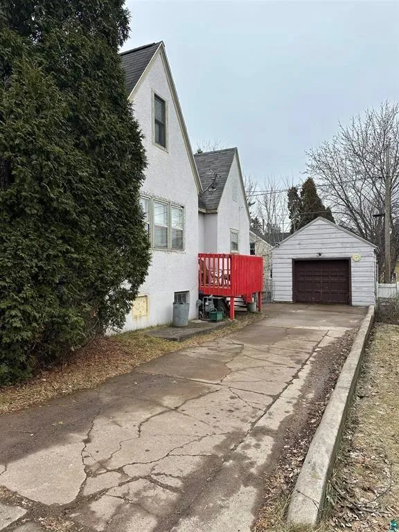 21 4th Street Cloquet, MN 55720