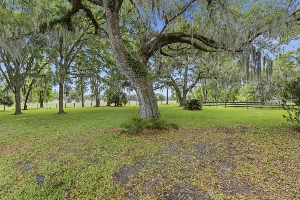 5999 NW 90TH AVENUE ocala, FL 34482