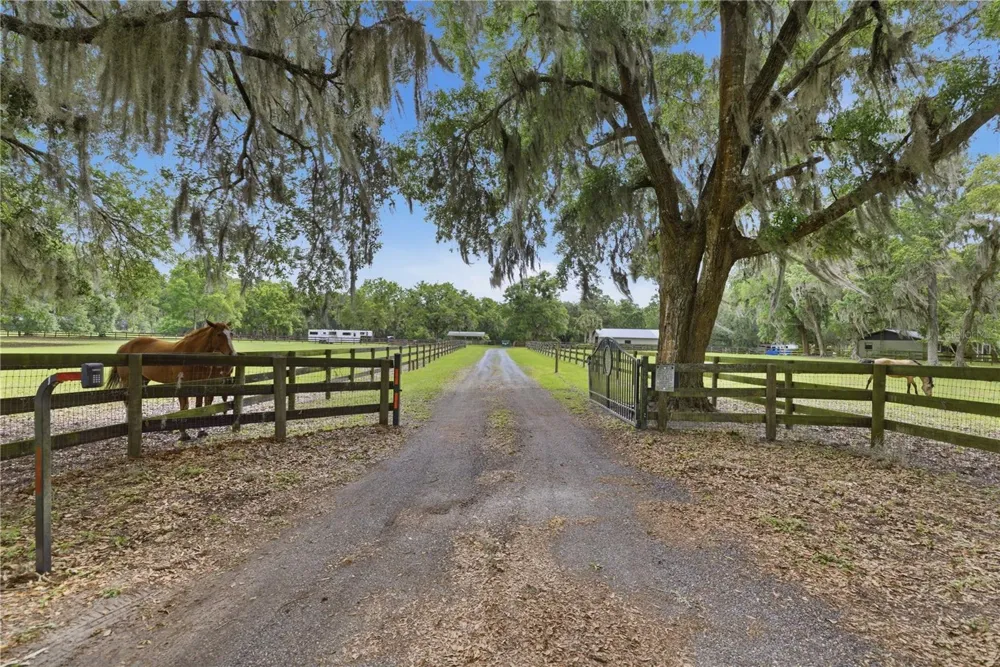5999 NW 90TH AVENUE ocala, FL 34482