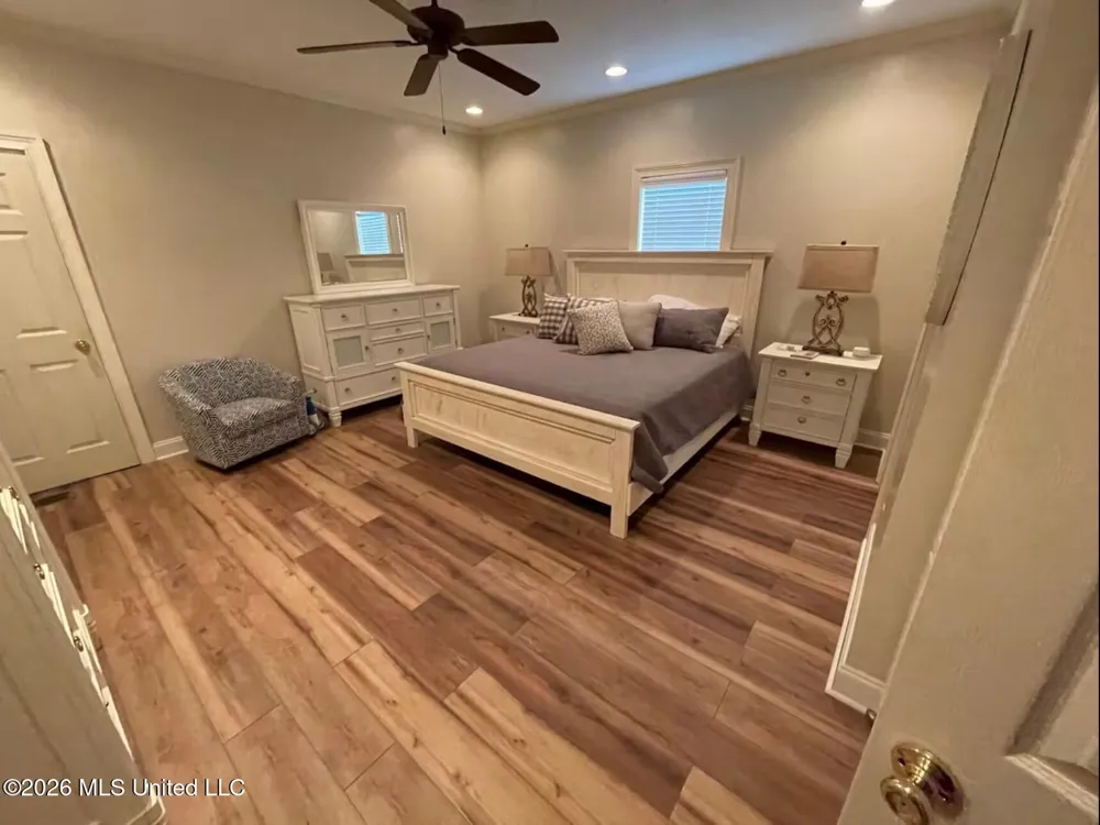 25 Frank Iuka, MS 38852
