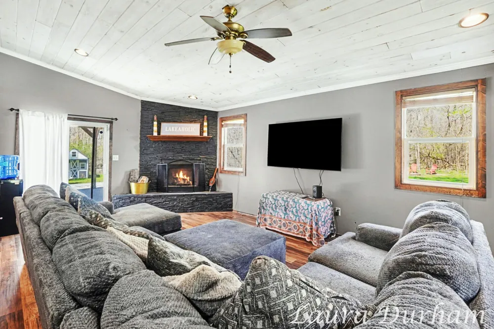 6935 116th Avenue Fennville, MI 49408