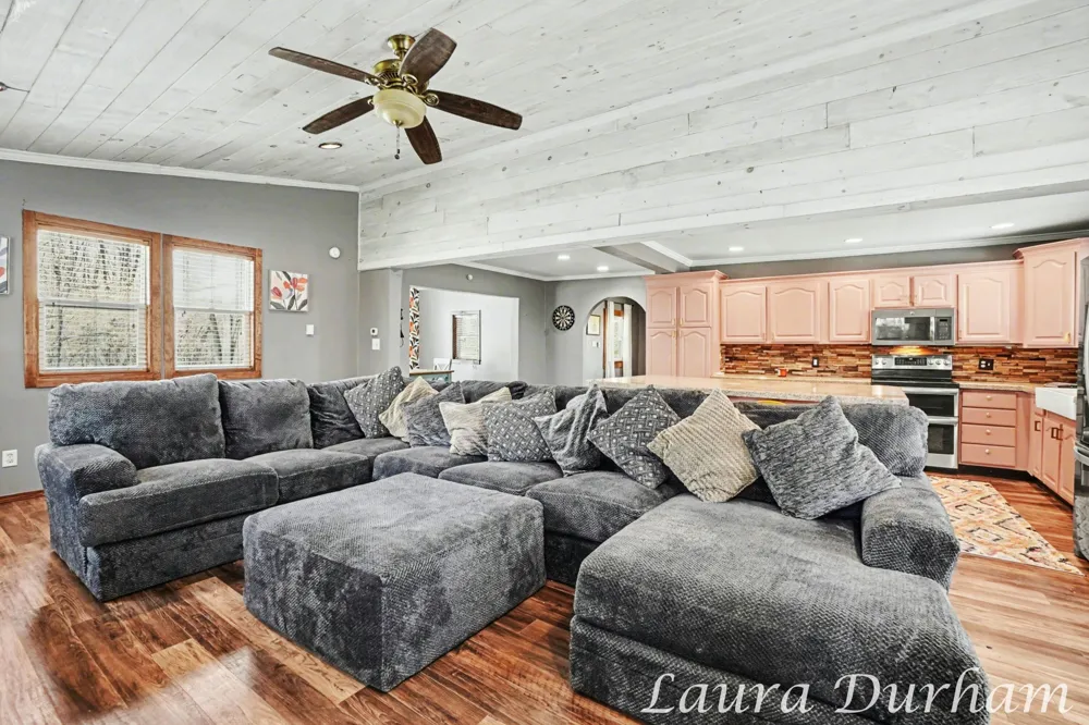6935 116th Avenue Fennville, MI 49408