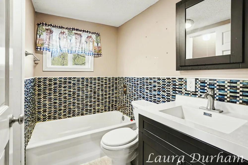 6935 116th Avenue Fennville, MI 49408