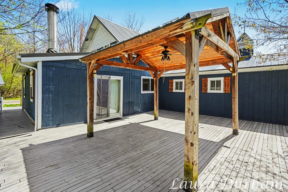 6935 116th Avenue Fennville, MI 49408